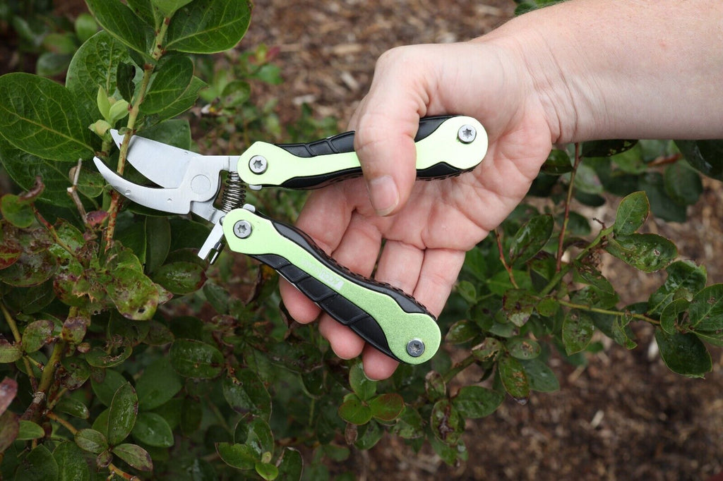 AccuSharp Gardener's Multi-Tool Pruner Accessory Set Ten Tools Include