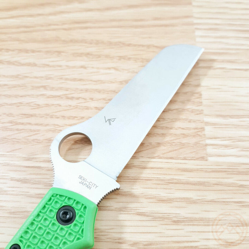 Spyderco Atlantic Salt Lockback Folding Knife 3.63" LC 200 N Tool Steel Blade Green Bi-Directional Texture FRN Handle C89FPGR -Spyderco - Survivor Hand Precision Knives & Outdoor Gear Store