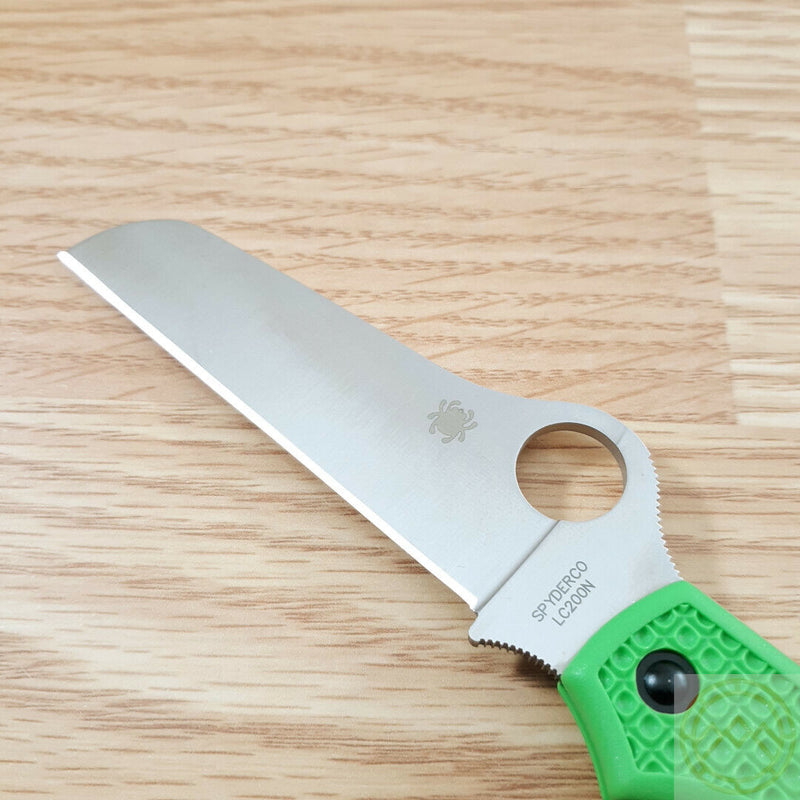 Spyderco Atlantic Salt Lockback Folding Knife 3.63" LC 200 N Tool Steel Blade Green Bi-Directional Texture FRN Handle C89FPGR -Spyderco - Survivor Hand Precision Knives & Outdoor Gear Store