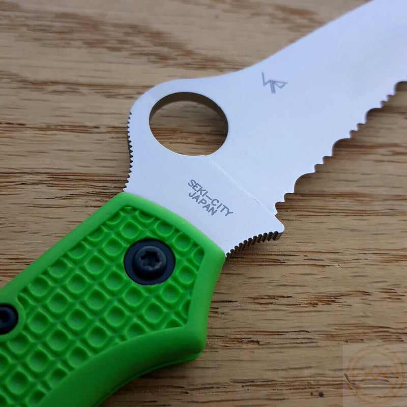 Spyderco Atlantic Salt Lockback Folding Knife 3.63" LC 200 N Tool Steel Blade Green Bi-Directional Texture FRN Handle 89FSGR -Spyderco - Survivor Hand Precision Knives & Outdoor Gear Store