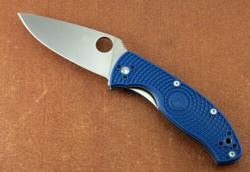 Spyderco Tenacious Linerlock Folding Knife 3.38" CPM S35VN Steel Blade Blue FRN Handle 122PBL -Spyderco - Survivor Hand Precision Knives & Outdoor Gear Store