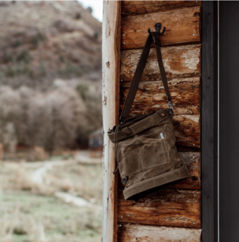 Barebones Living Foraging Bag Dark Khaki 12.5" x 4" x 13" Waterproof/Solid Canvas/Mesh Liner Waxed Cotton Construction RE099 -Barebones Living - Survivor Hand Precision Knives & Outdoor Gear Store